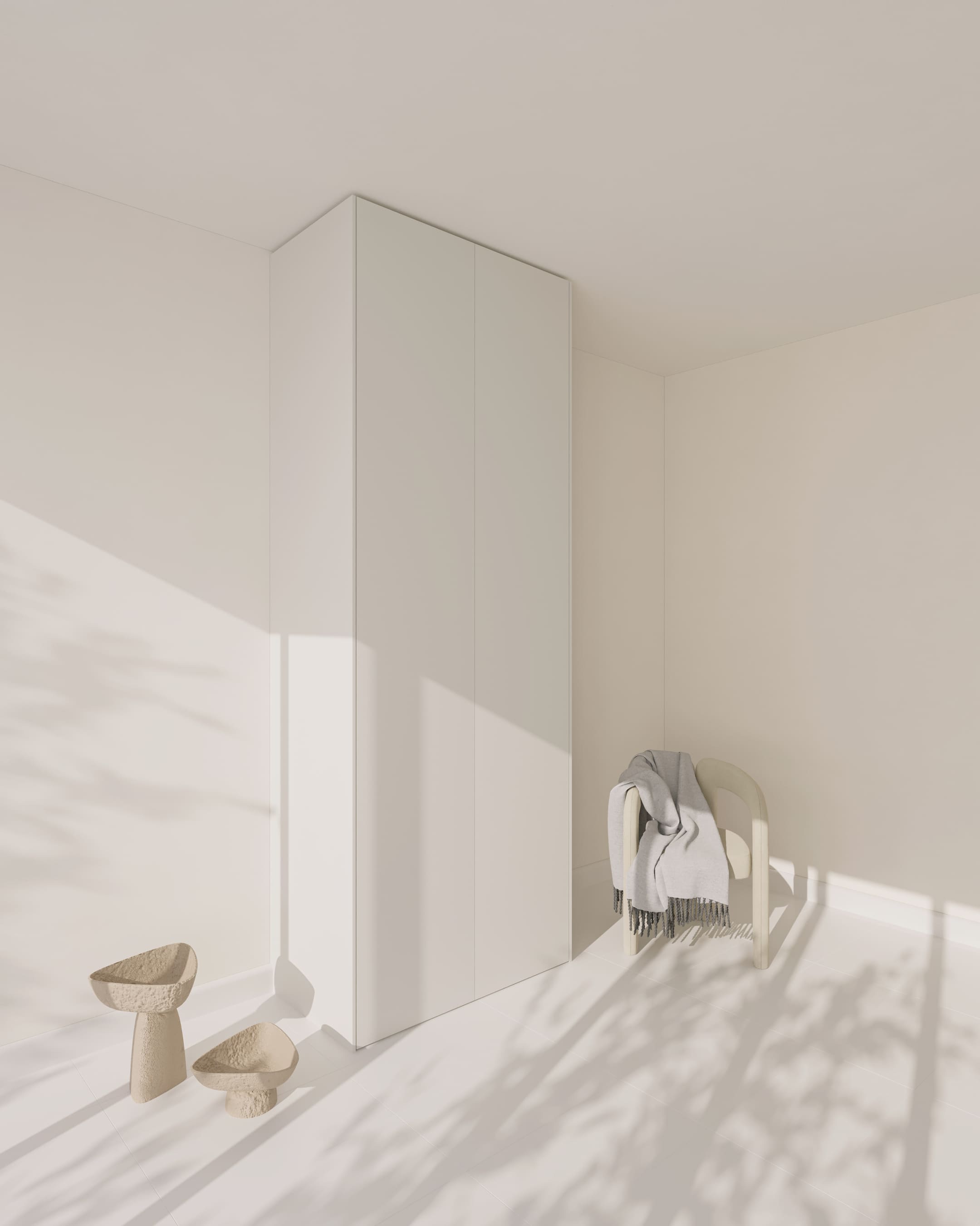 Eine matte, cremefarbene Seitenverkleidung für einen PAX-Schrank in einem hellen Raum.