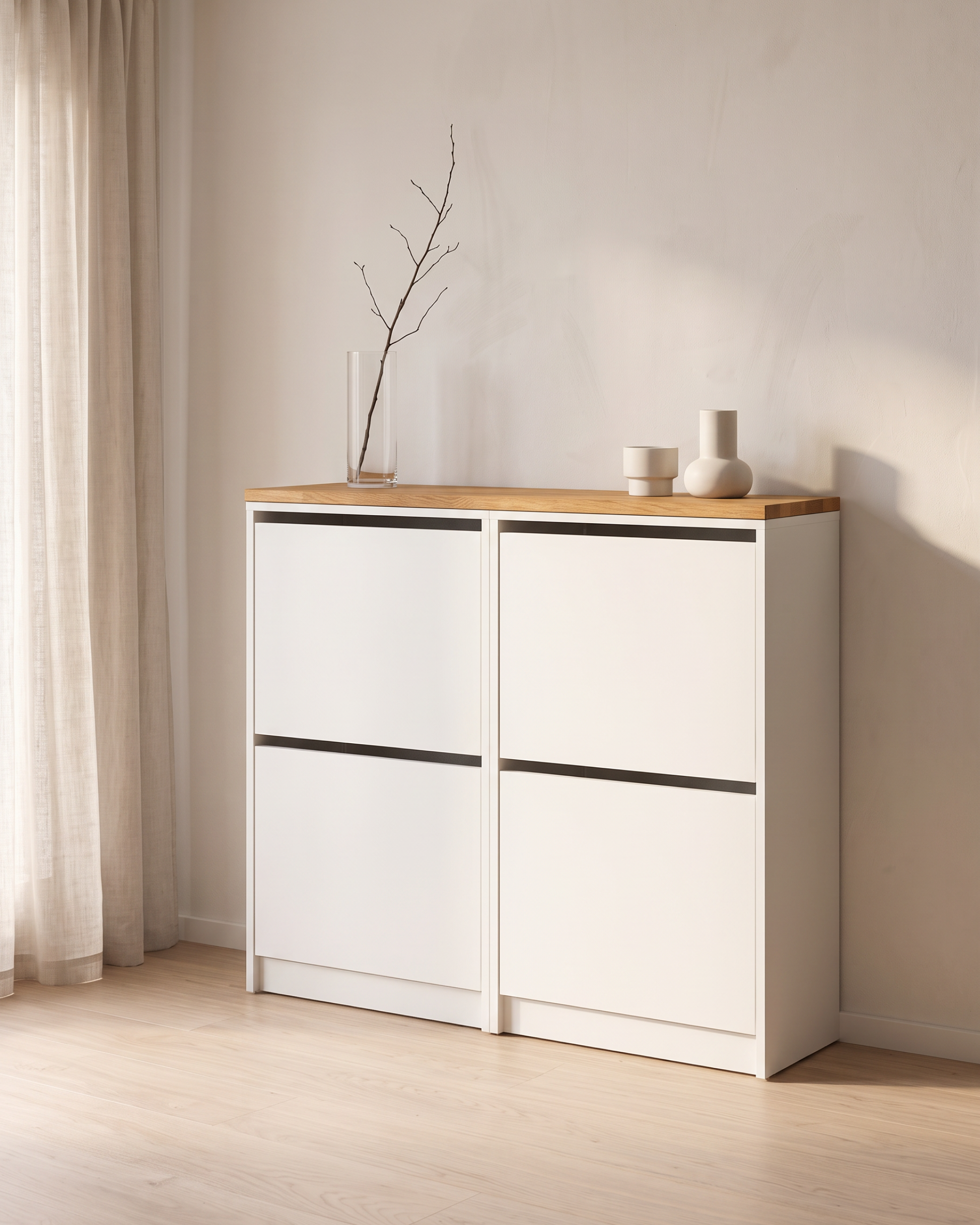 Holzplatte aus Eiche auf zwei IKEA BISSA Schuhschränken als durchgehende Ablage