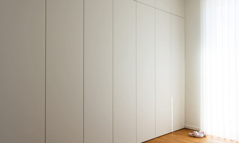 Fertiger Einbauschrank bis zur Decke
